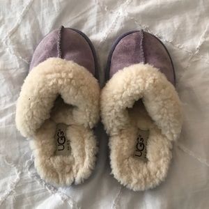 Girls Ugg slippers